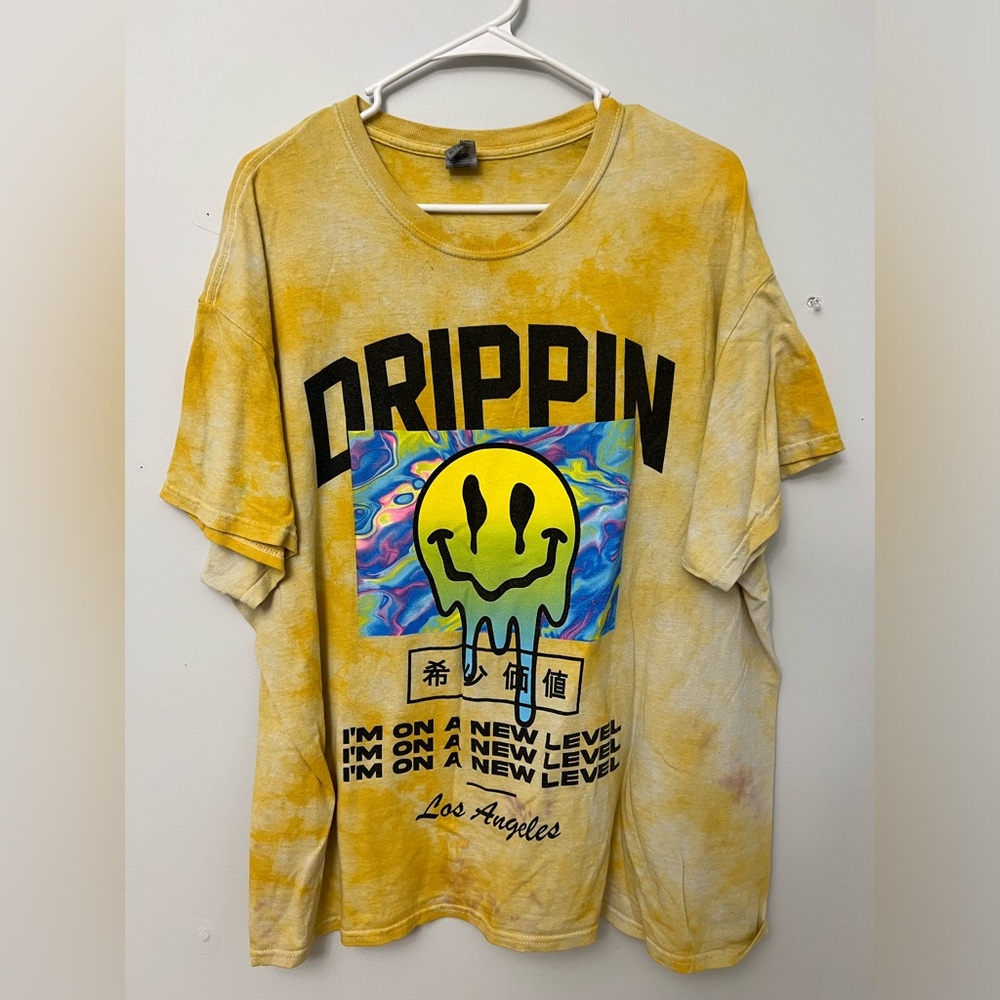 Trippy Tee